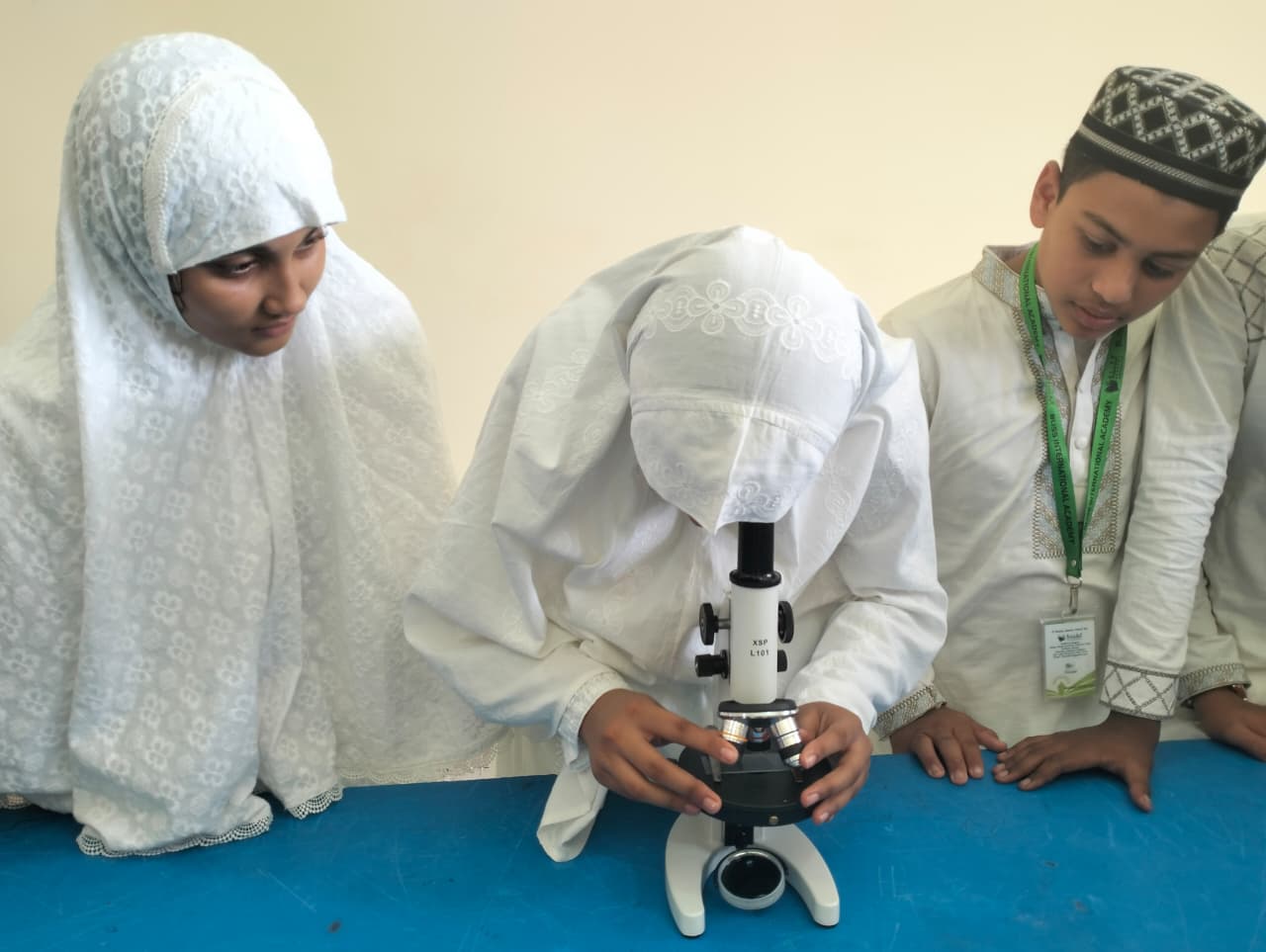 Experiment with Microscope